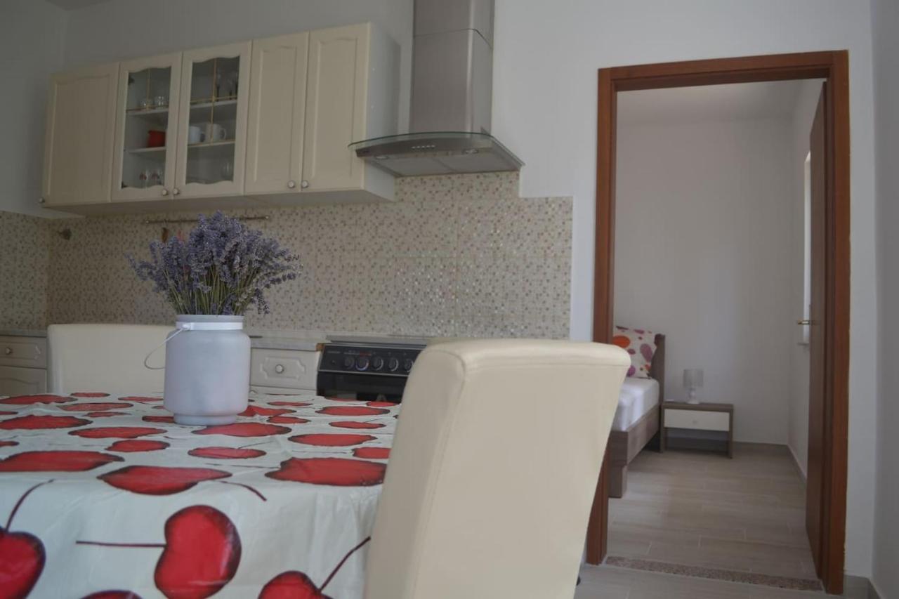 Apartment Rafael パグ エクステリア 写真